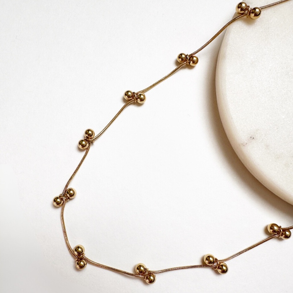 Avri Necklace - Elegant Gold Beaded Necklace